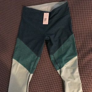 Outdoor Voices 7/8 Springs Leggings-Tri tone green